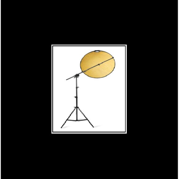Stand Capable Of Holding A Photography Studio Light Reflector